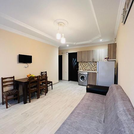 Aparthotel My Home Batumi Zewnętrze zdjęcie