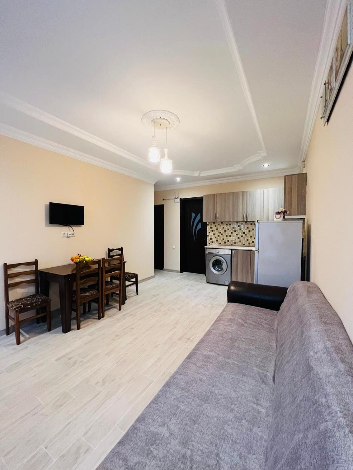 Aparthotel My Home Batumi Zewnętrze zdjęcie