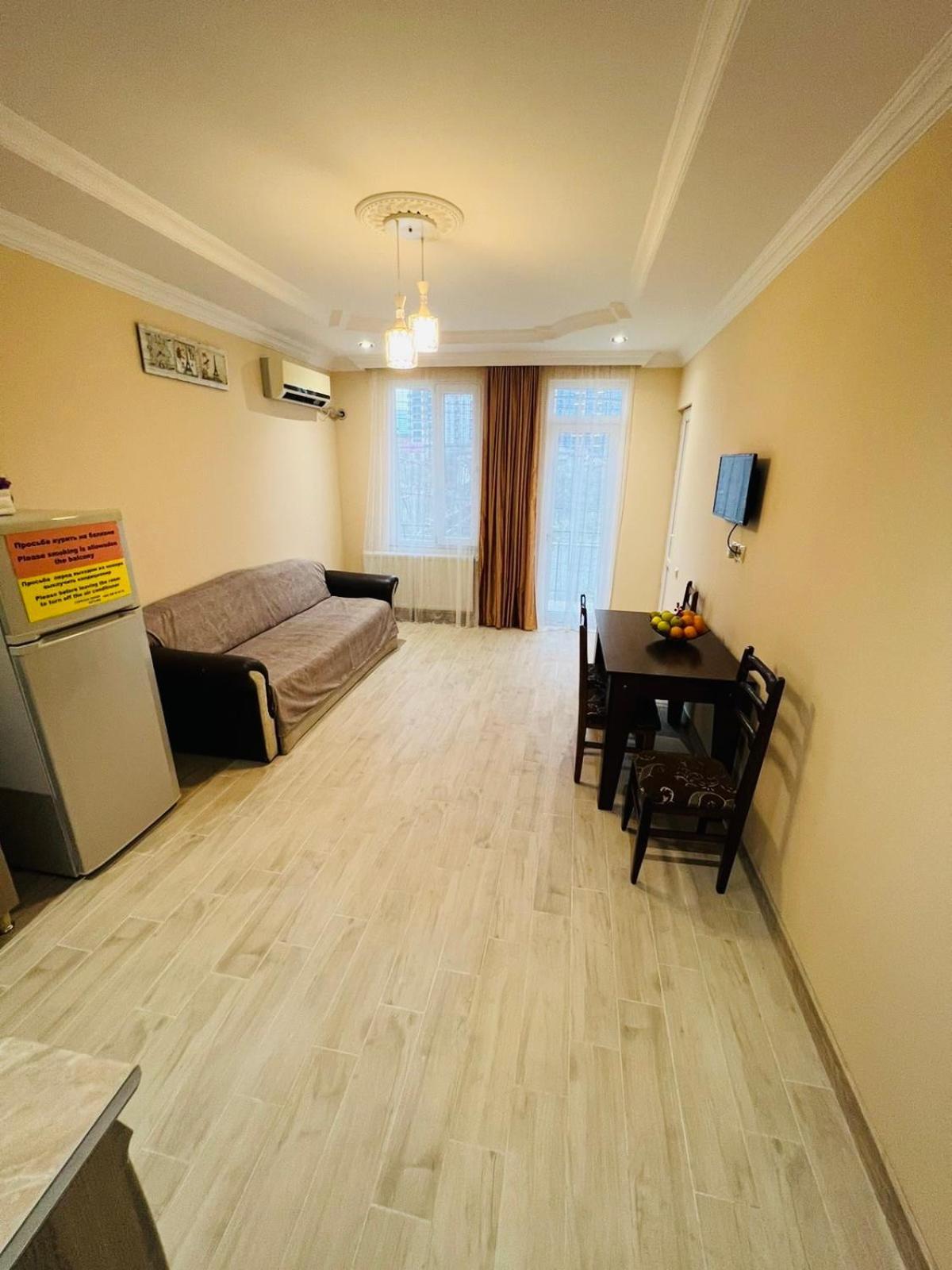 Aparthotel My Home Batumi Zewnętrze zdjęcie
