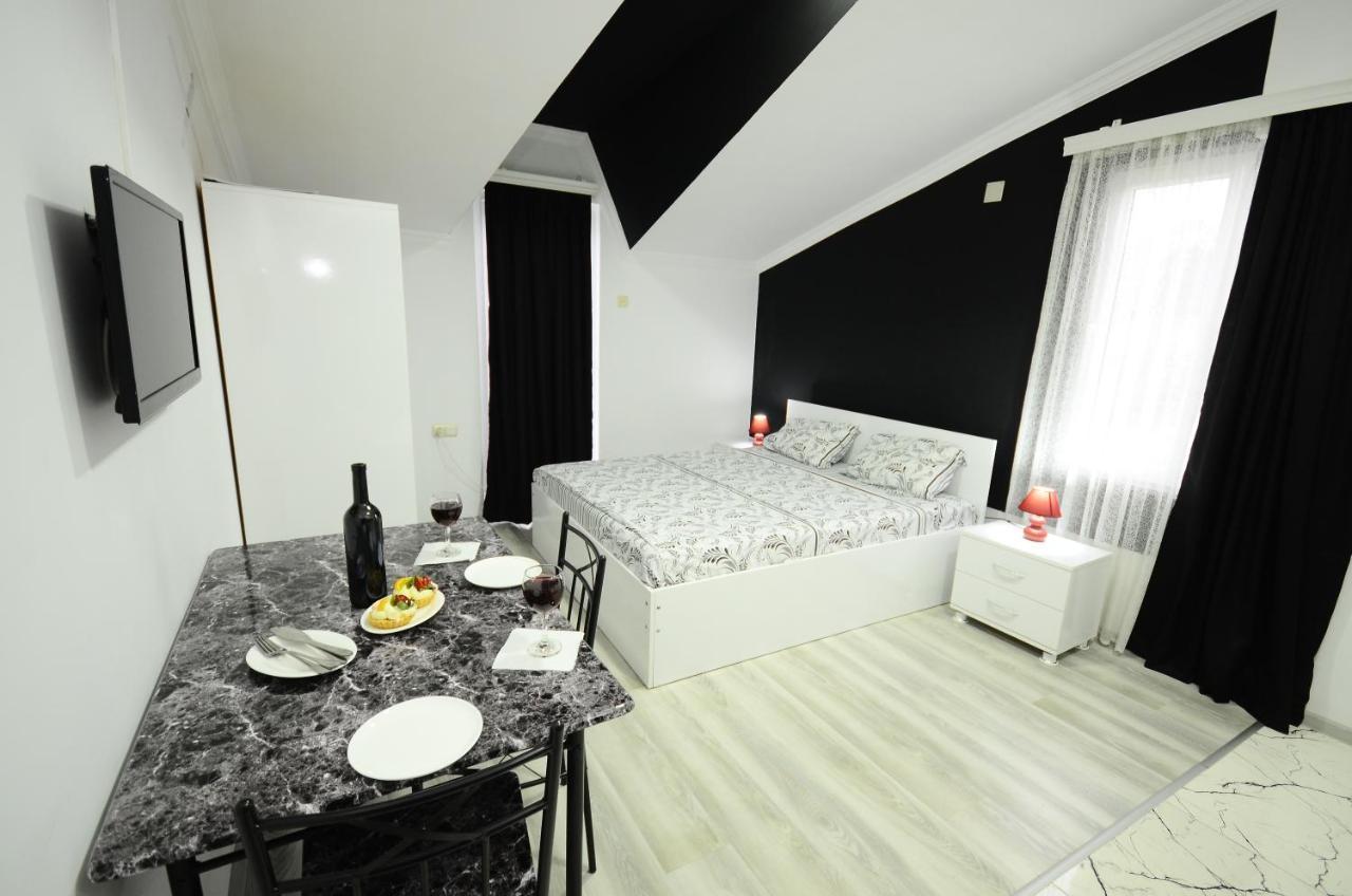 Aparthotel My Home Batumi Zewnętrze zdjęcie