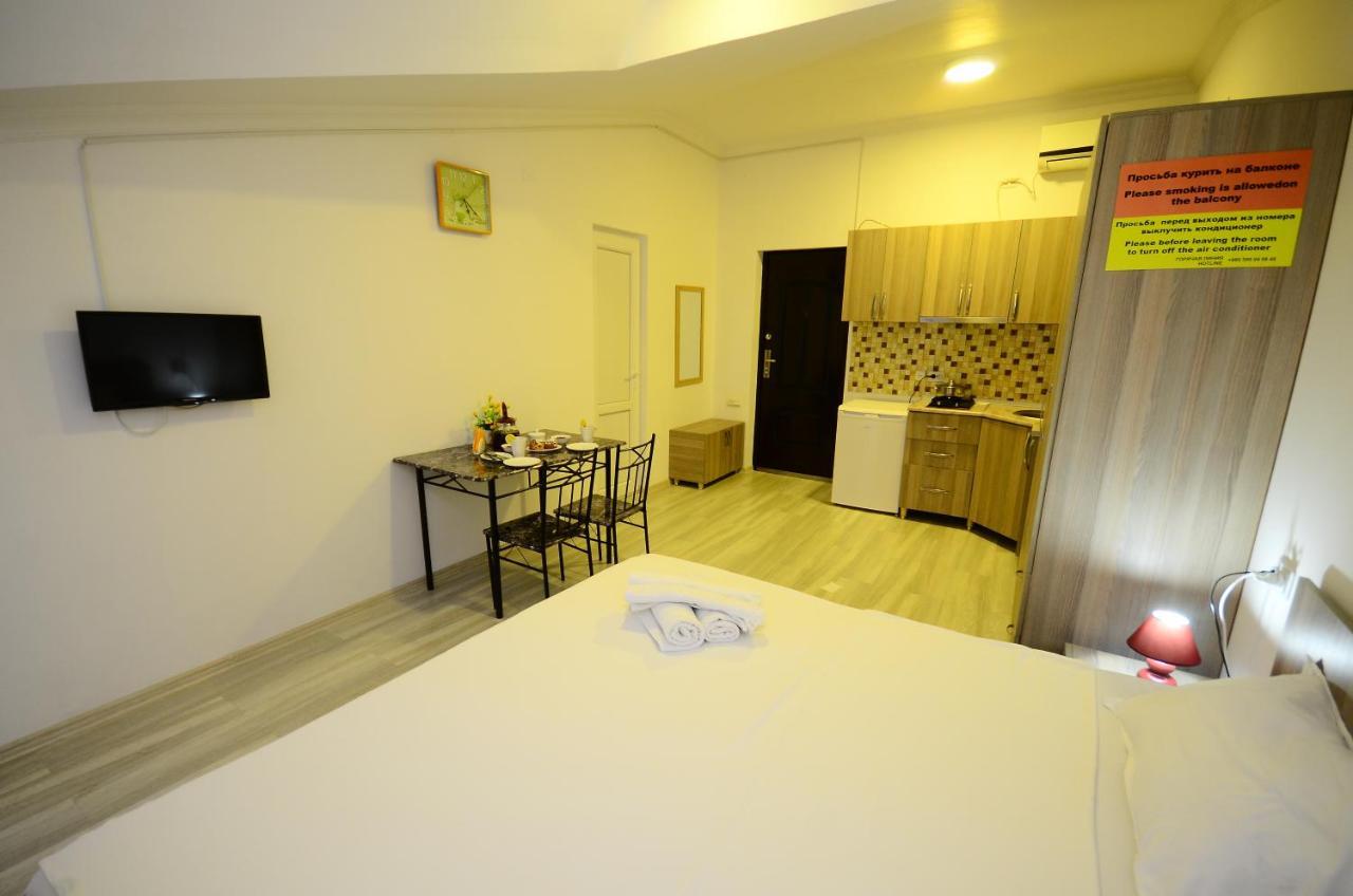 Aparthotel My Home Batumi Zewnętrze zdjęcie