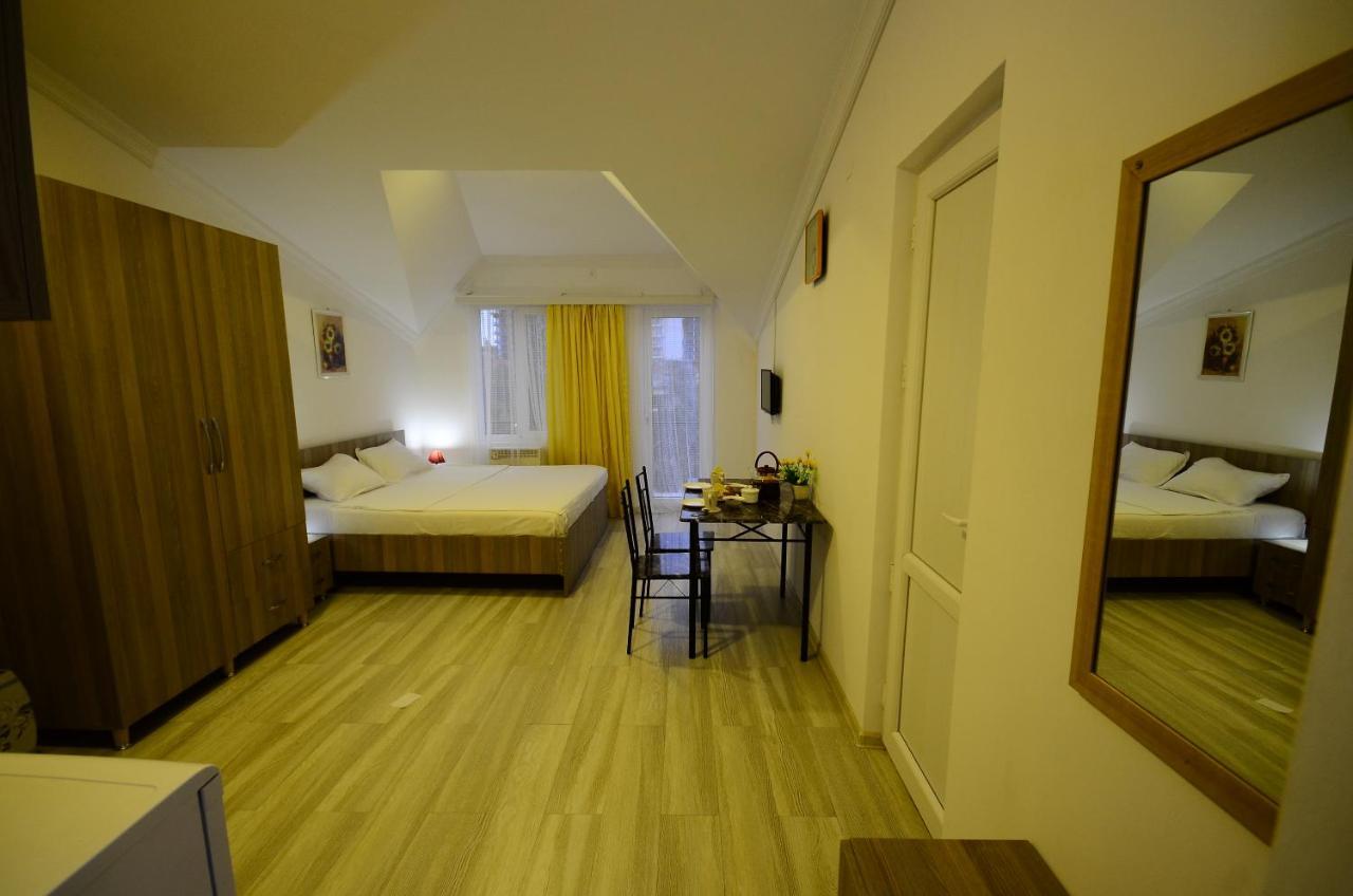 Aparthotel My Home Batumi Zewnętrze zdjęcie