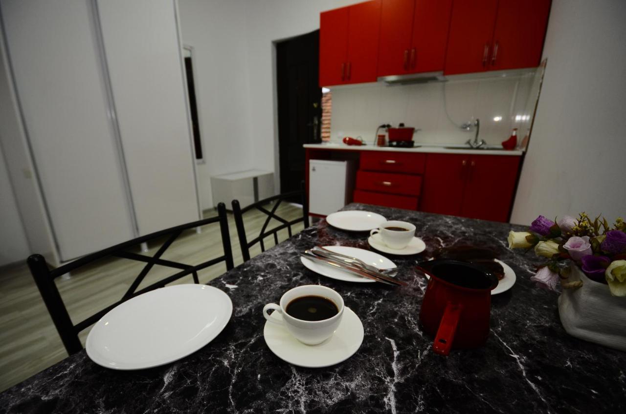 Aparthotel My Home Batumi Zewnętrze zdjęcie